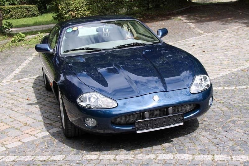 Gebraucht Jaguar XK8 284 PS (208 kW) 2001 Blau Coupé