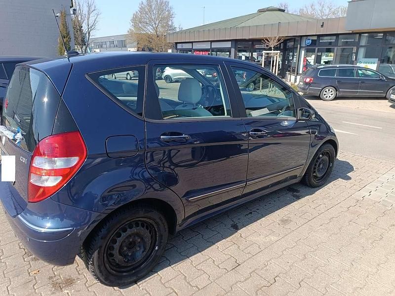 Gebraucht Mercedes A180 Avantgarde 109 PS (80 kW) 2006 Blau Limousine