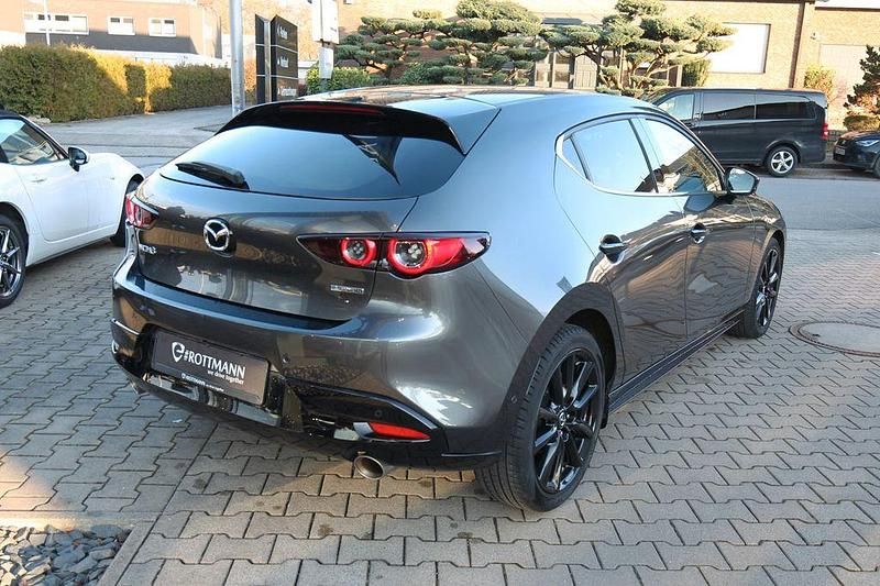 Neu Mazda 3 Exclusive-Line 186 PS (136 kW) 2026 Grau Limousine
