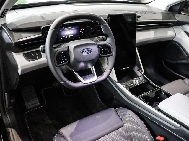 Gebraucht Ford Explorer Extended Range 150 kW (204 PS) 2024 Schwarz SUV