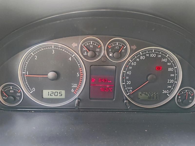 Gebraucht Seat Alhambra 140 PS (102 kW) 2010 Andere farben Van / Kleinbus