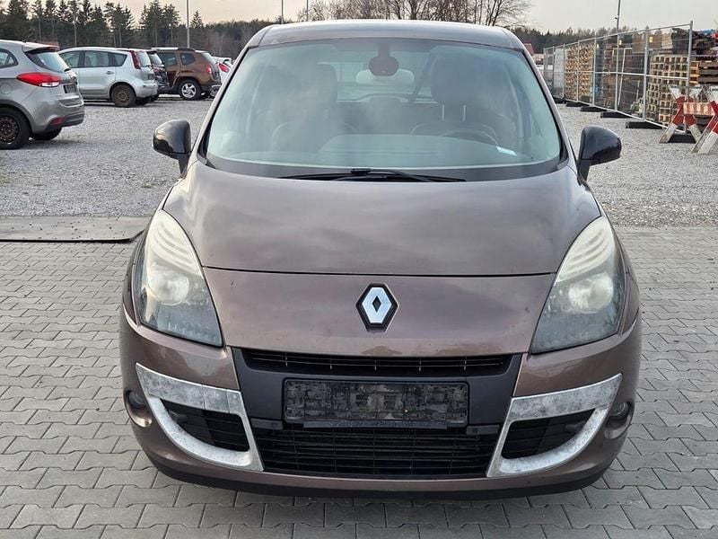 Gebraucht Renault Scénic III Luxe 131 PS (96 kW) 2011 Braun Van / Kleinbus