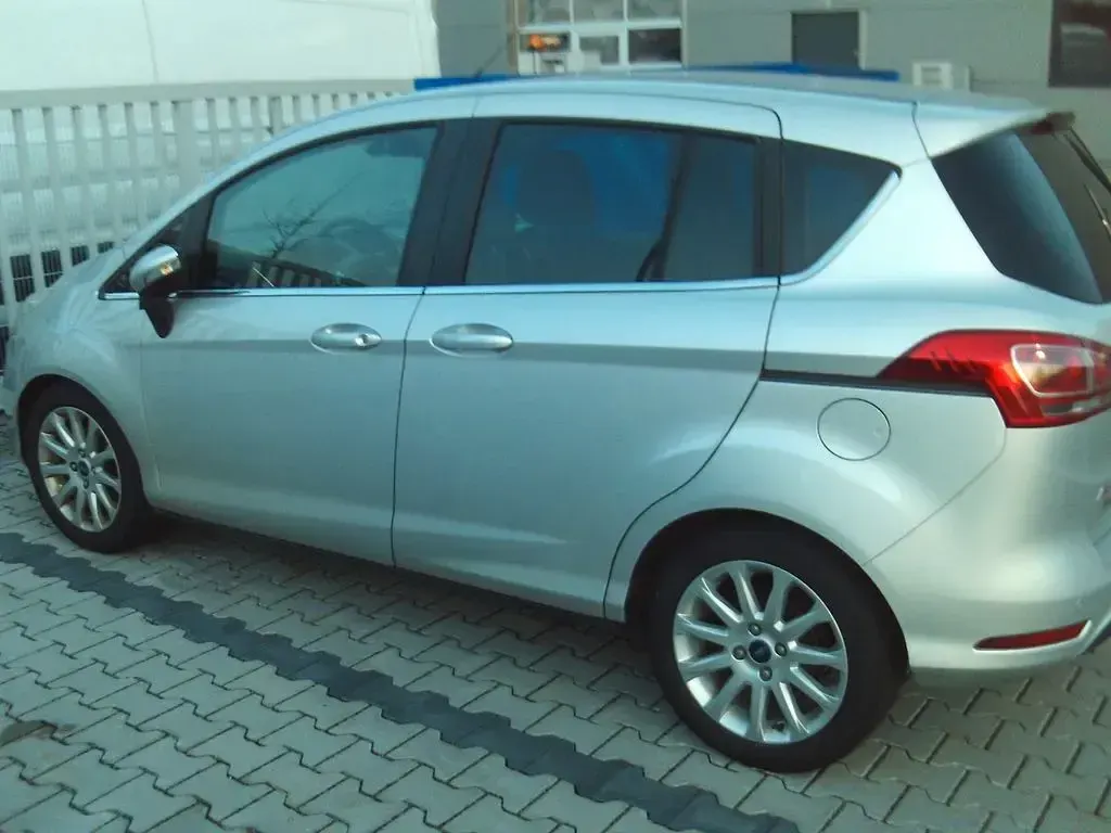 Gebraucht Ford B-MAX Titanium 125 PS (91 kW) 2014 Silber Van / Kleinbus
