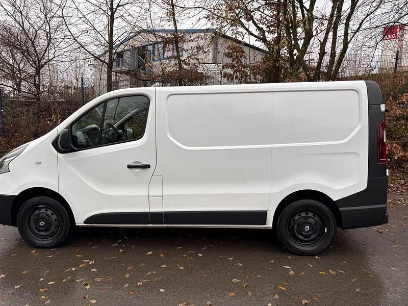 Gebraucht Renault Trafic 95 PS (69 kW) 2019 Weiß Van / Kleinbus