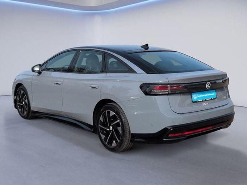 Gebraucht VW ID.7 Pro 210 kW (286 PS) 2024 Mondsteingrau Limousine