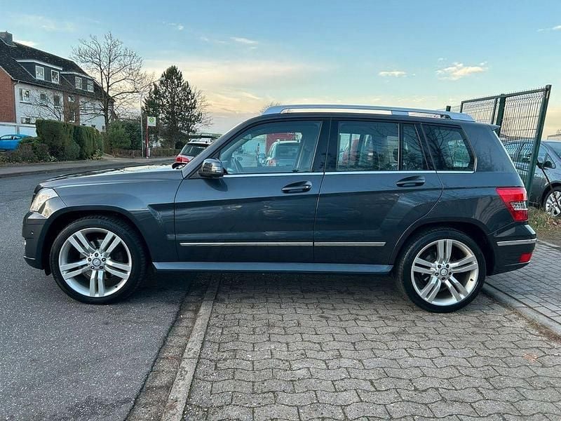 Gebraucht Mercedes GLK320 224 PS (164 kW) 2008 Grau SUV