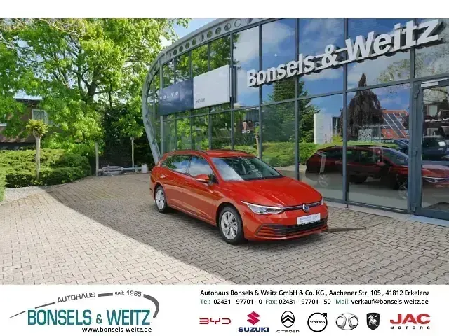 Gebraucht VW Golf VIII Life 110 PS (80 kW) 2022 Kombi