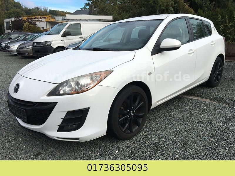 Weiß Gebraucht 2011 Mazda 3 Active Plus Limousine | 4.800 € (Superpreis) - Bild 1/4
