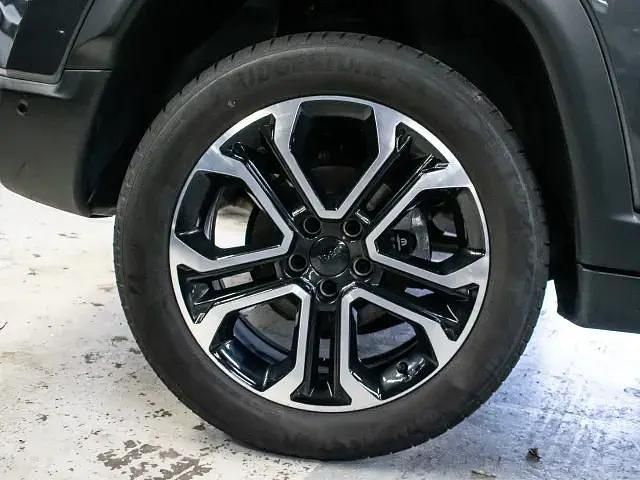 Gebraucht Jeep Compass Limited 131 PS (96 kW) 2023 Grau SUV