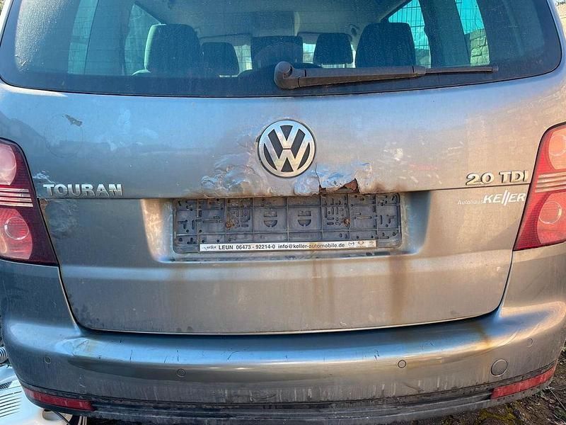 Gebraucht VW Touran Trendline 140 PS (102 kW) 2007 Grau Van / Kleinbus