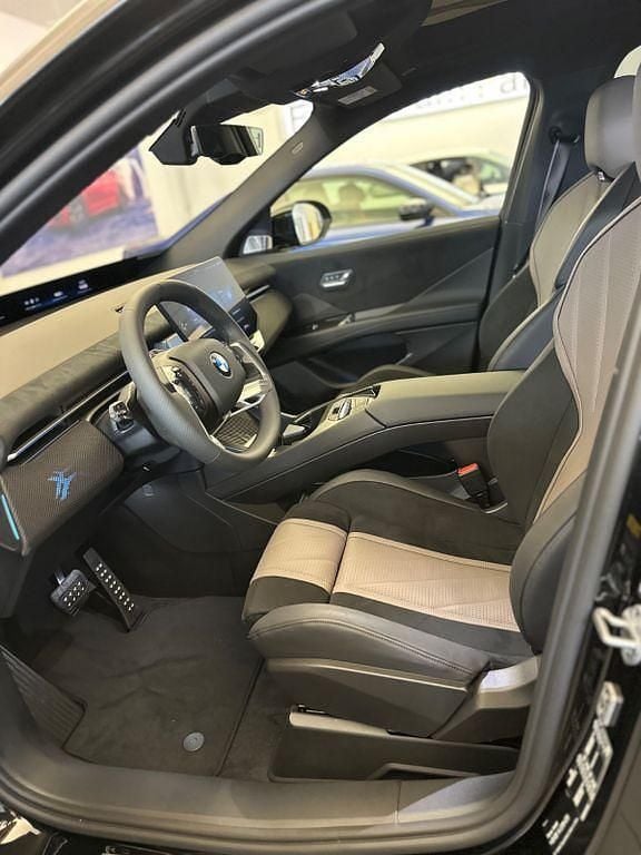 Neu BMW iX3 Performance 344 kW (469 PS) 2026 Schwarz SUV