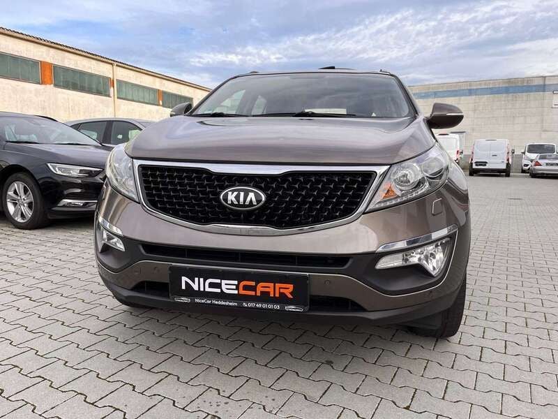 Verkauft Kia Sportage Spirit 4WD 4X4 A., gebraucht 2015, 115.850 km in ...