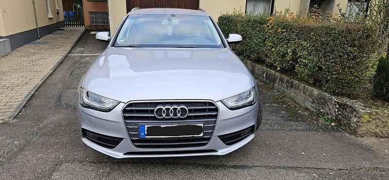 Gebraucht Audi A4 150 PS (110 kW) 2015 Grau Kombi