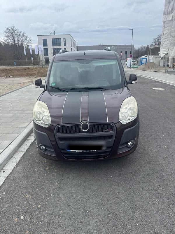 Rot Gebraucht 2012 Fiat Doblò Van / Kleinbus | 3.400 € (Superpreis) - Bild 1/4