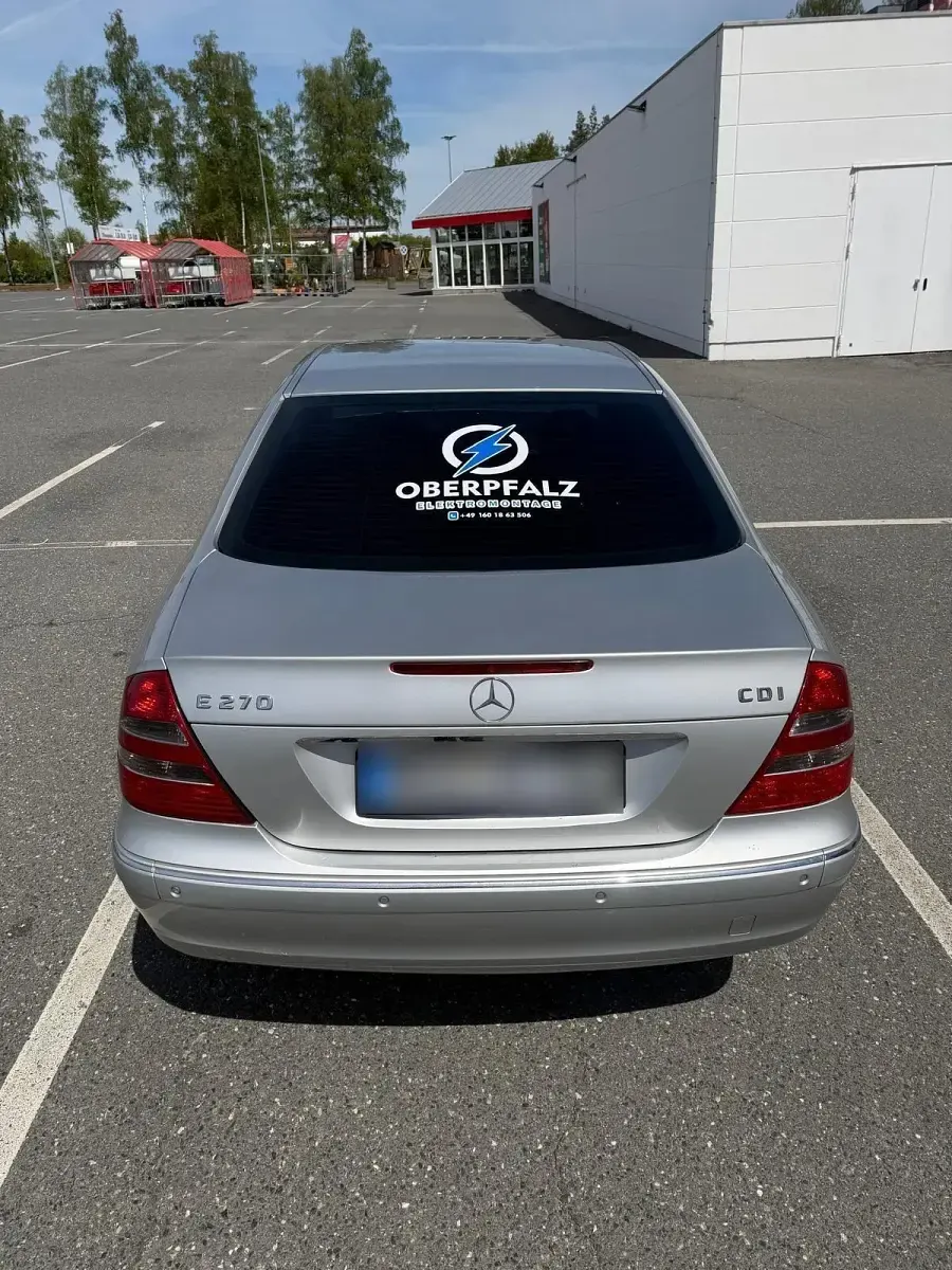 Gebraucht Mercedes E270 173 PS (127 kW) 2003 Grau Limousine