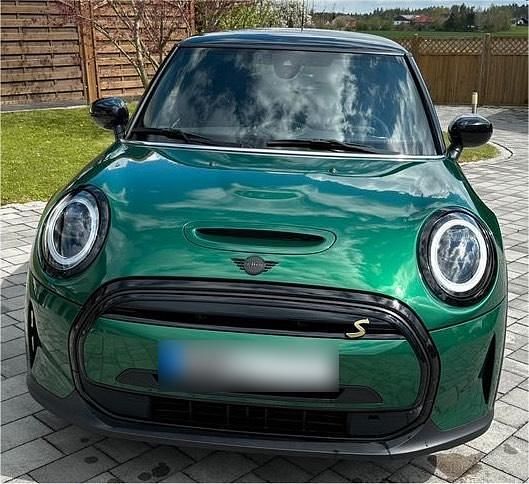 Gebraucht Mini Cooper SE 135 kW (184 PS) 2022 Grün Kleinwagen