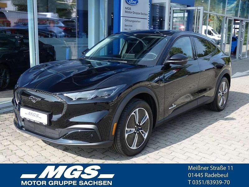 Absolute black Gebraucht 2025 Ford Mustang Mach-E Premium SUV | 44.950 € (Fairer Preis) - Bild 1/4