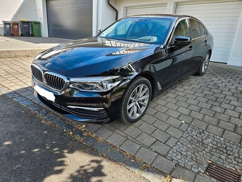 Schwarz Gebraucht 2019 BMW 530 Comfort Edition Limousine | 29.700 € (Superpreis) - Bild 1/4