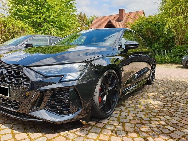 Gebraucht Audi RS3 Sport 400 PS (294 kW) 2022 Schwarz Limousine