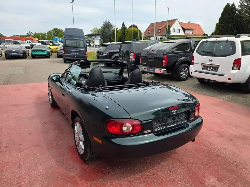 Gebraucht Mazda MX5 147 PS (108 kW) 2002 Grün Cabrio