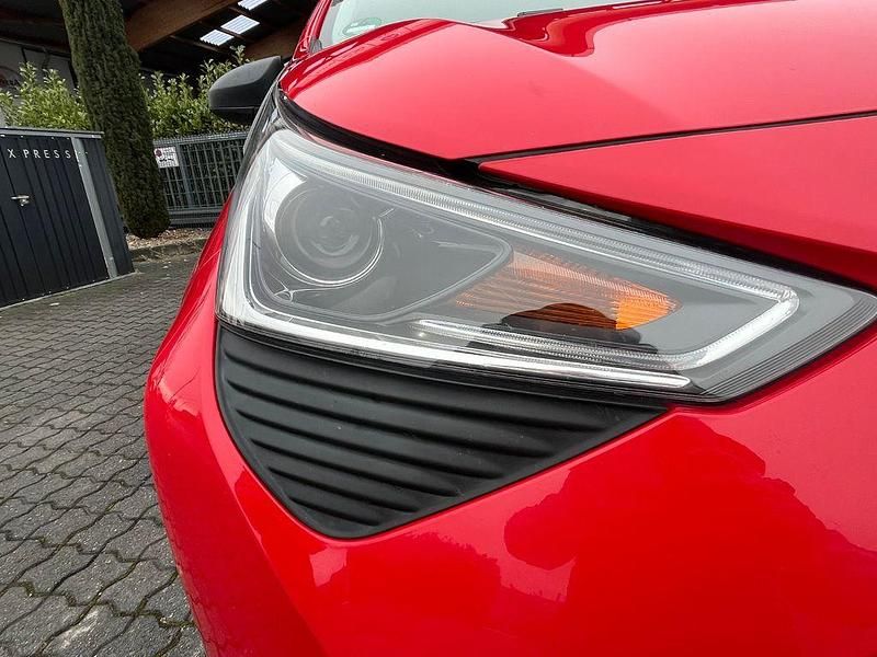 Gebraucht Toyota Aygo 72 PS (52 kW) 2019 Rot Kleinwagen