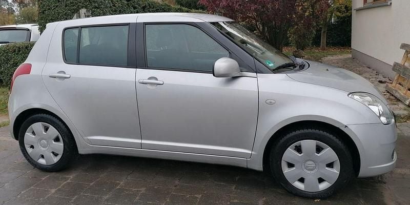 Gebraucht Suzuki Swift Club 92 PS (67 kW) 2007 Silber Kleinwagen