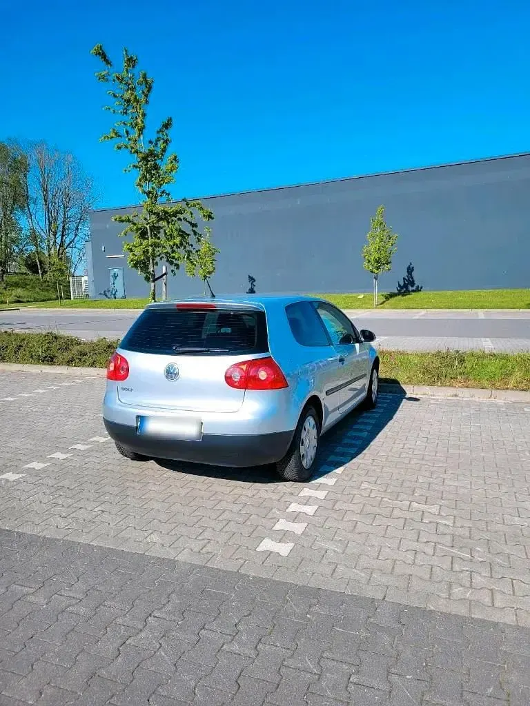 Gebraucht VW Golf 80 PS (58 kW) 2006 Silber Coupé