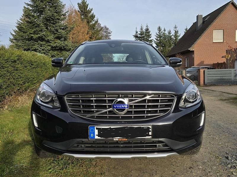 Schwarz Gebraucht 2014 Volvo XC60 Summum SUV | 12.500 € (Superpreis) - Bild 1/4