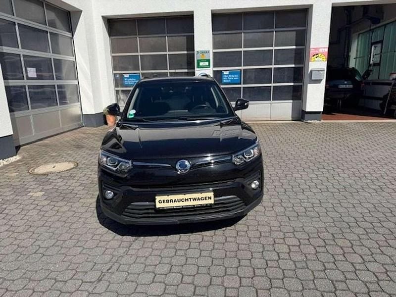 Schwarz Gebraucht 2020 Ssangyong Tivoli SUV | 9.990 € (Superpreis) - Bild 1/4