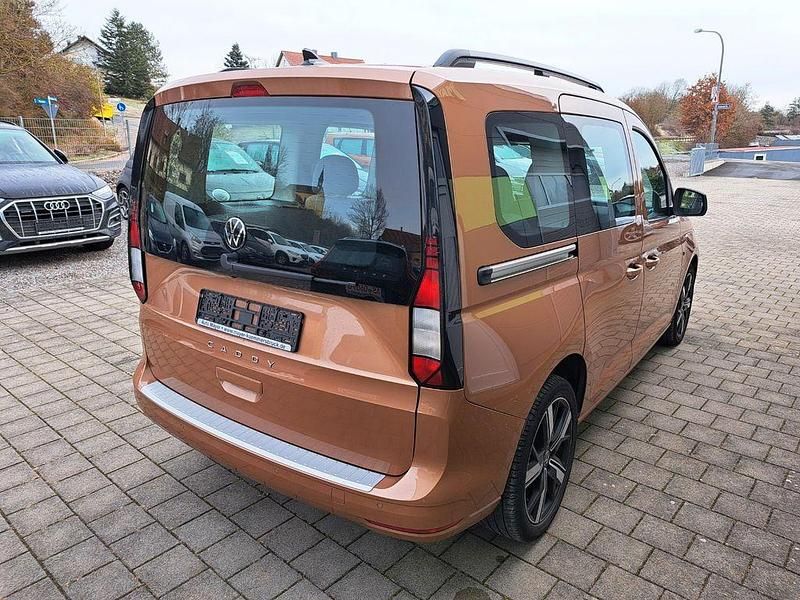 Gebraucht VW Caddy Life 122 PS (89 kW) 2021 Braun Van / Kleinbus
