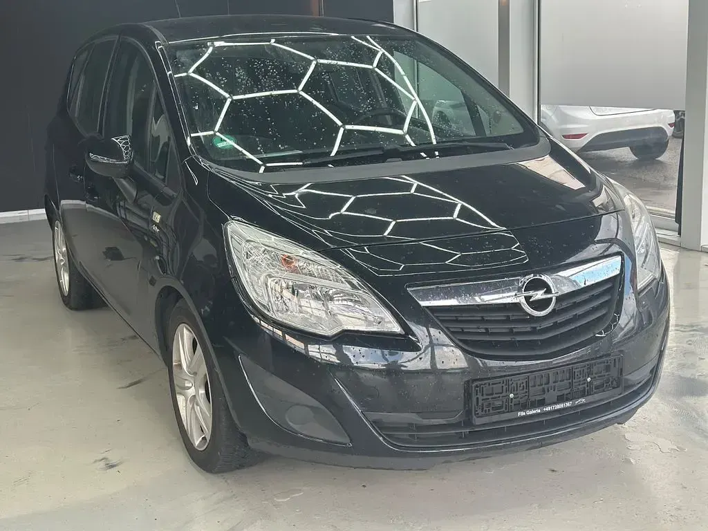 Gebraucht Opel Meriva Active 101 PS (74 kW) 2013 Schwarz Van / Kleinbus