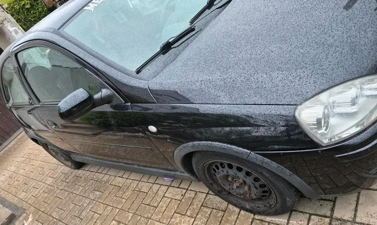 Second-hand Opel Corsa 80 CP (58 kW) 2005 Negru Hatchback