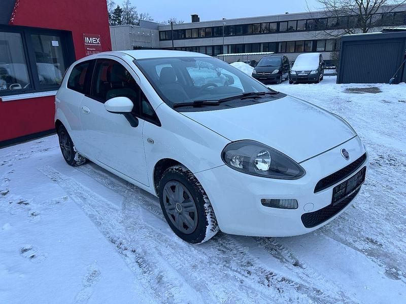 Gebraucht Fiat Punto Pop 69 PS (50 kW) 2012 Weiß Kleinwagen