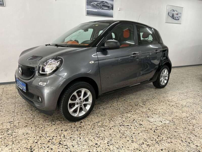 Grau Gebraucht 2019 Smart ForFour Basis Kleinwagen | 11.700 € (Etwas zu teuer) - Bild 1/4