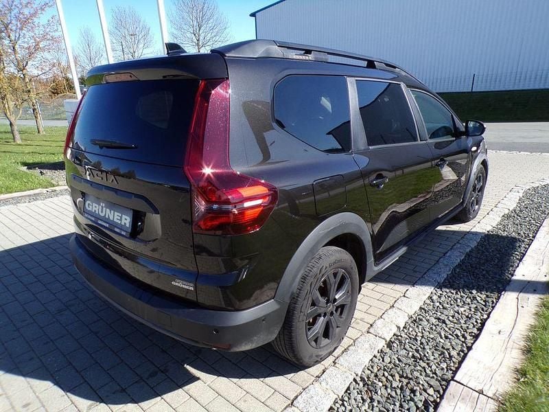 Gebraucht Dacia Jogger Extreme 110 PS (80 kW) 2025 Schwarz Van / Kleinbus