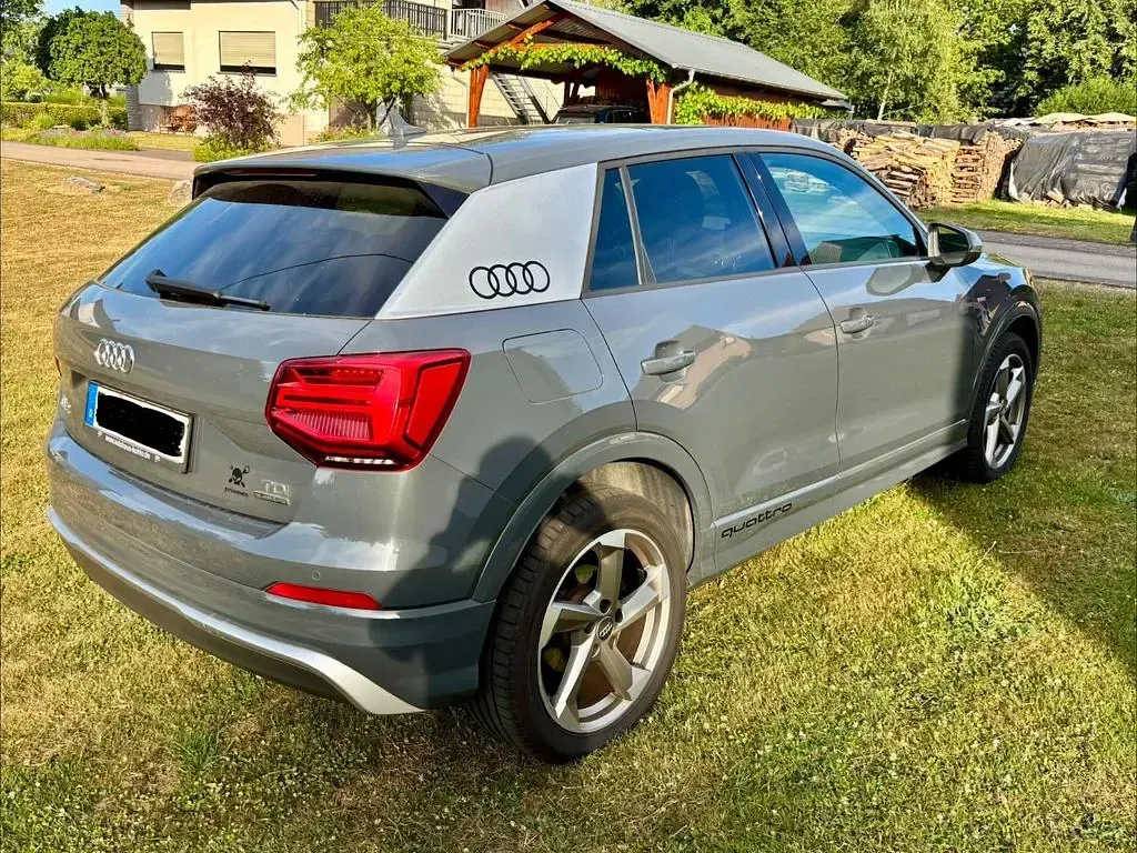 Gebraucht Audi Q2 Sport 150 PS (110 kW) 2018 Grau SUV