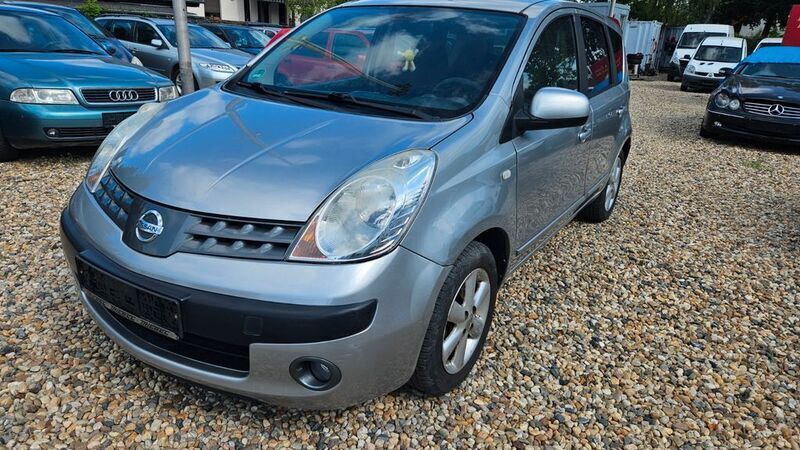 Grau Gebraucht 2007 Nissan Note Acenta Van / Kleinbus | 1.190 € (Guter Preis) - Bild 1/4