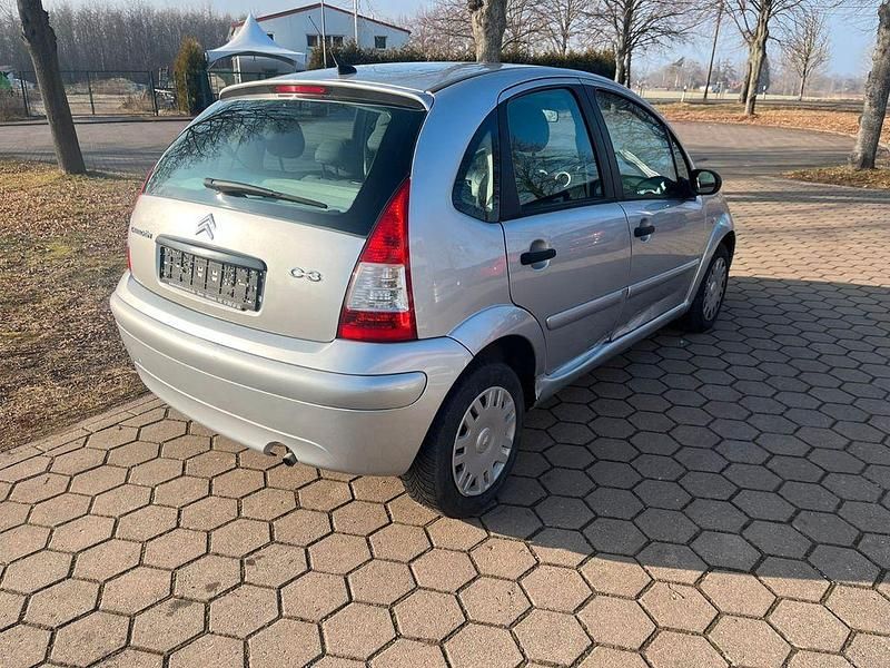 Gebraucht Citroën C3 Exclusive 73 PS (53 kW) 2009 Silber Limousine