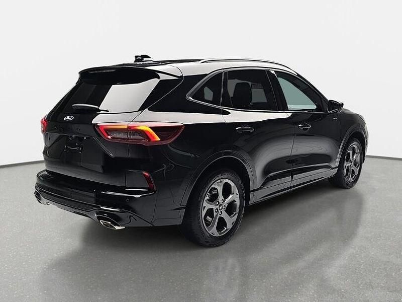 Gebraucht Ford Kuga ST-Line 186 PS (136 kW) 2025 Schwarz SUV