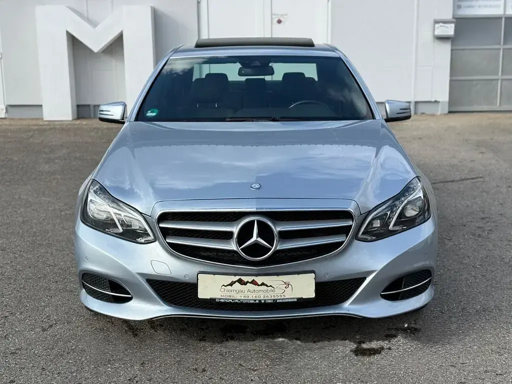 Second-hand Mercedes E250 204 CP (150 kW) 2013 Argintiu Berlinǎ