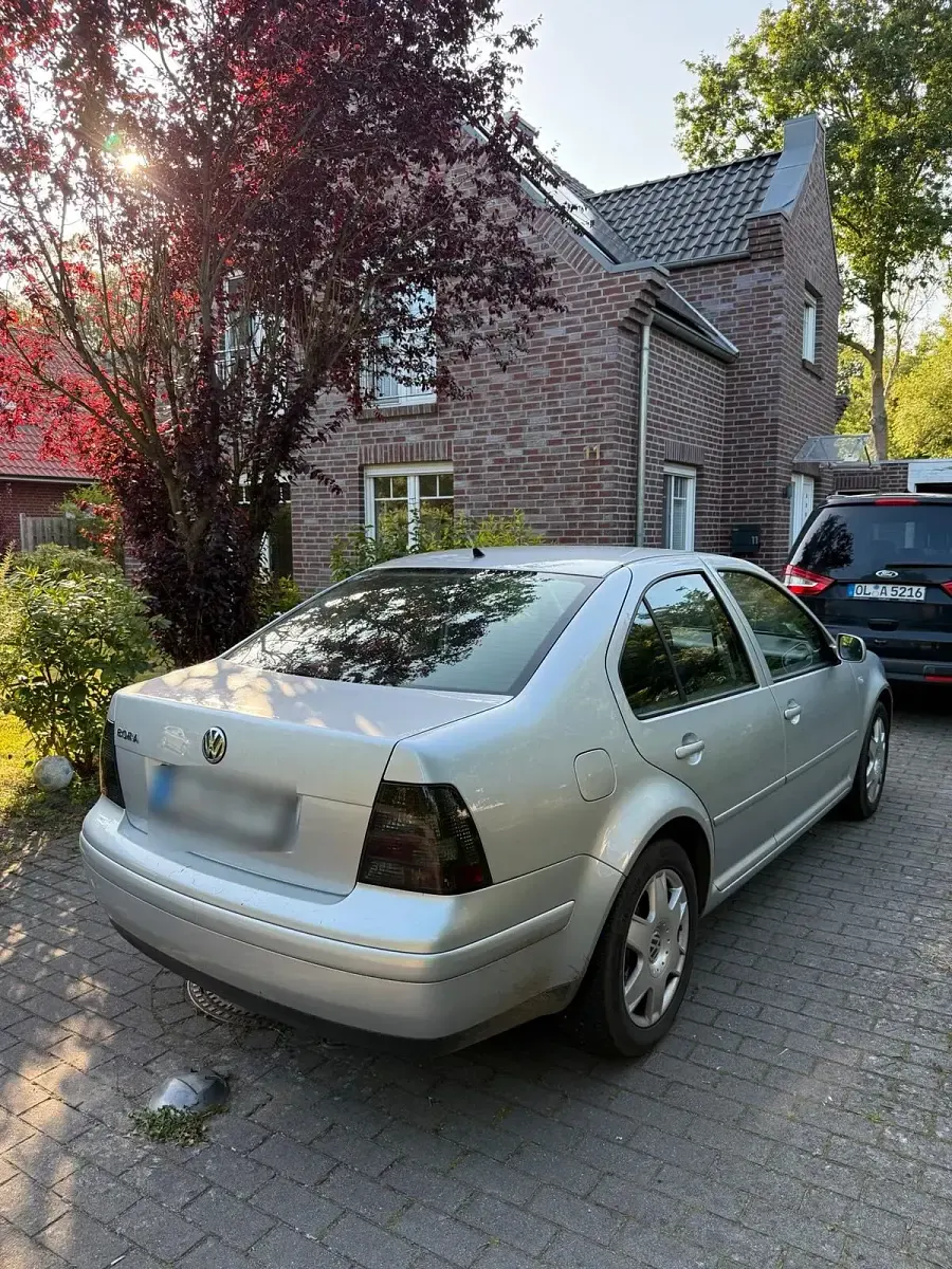 Gebraucht VW Bora 105 PS (77 kW) 2004 Silber Limousine