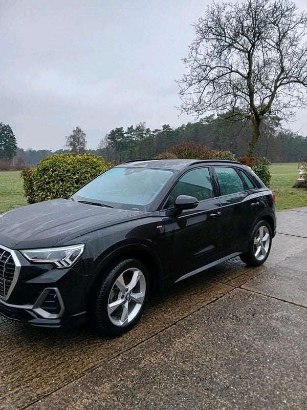 Schwarz Gebraucht 2023 Audi Q3 S-Line SUV | 36.500 € (Fairer Preis) - Bild 1/3