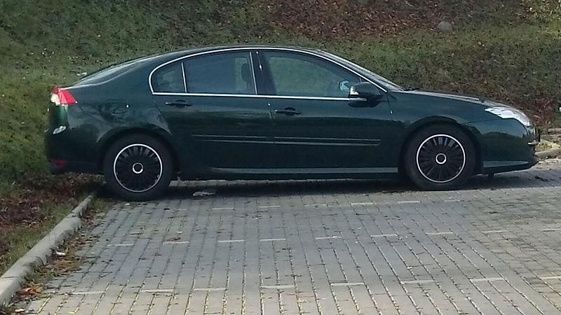 Grün Gebraucht 2008 Renault Laguna III Expression Limousine | 5.910 € (Fairer Preis) - Bild 1/3
