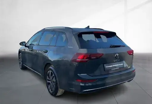 Neu VW Golf VIII 116 PS (85 kW) 2026 Grau Kombi