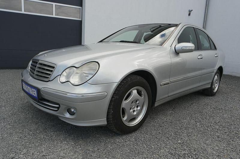 Silber Gebraucht 2005 Mercedes C180 Limousine | 2.500 € (Fairer Preis) - Bild 1/4