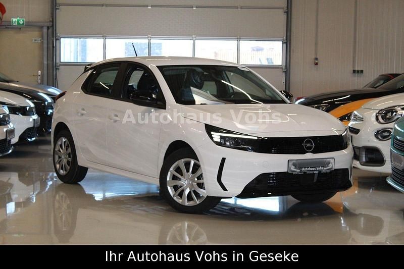Weiß Gebraucht 2024 Opel Corsa Edition Kleinwagen | 17.470 € (Guter Preis) - Bild 1/3