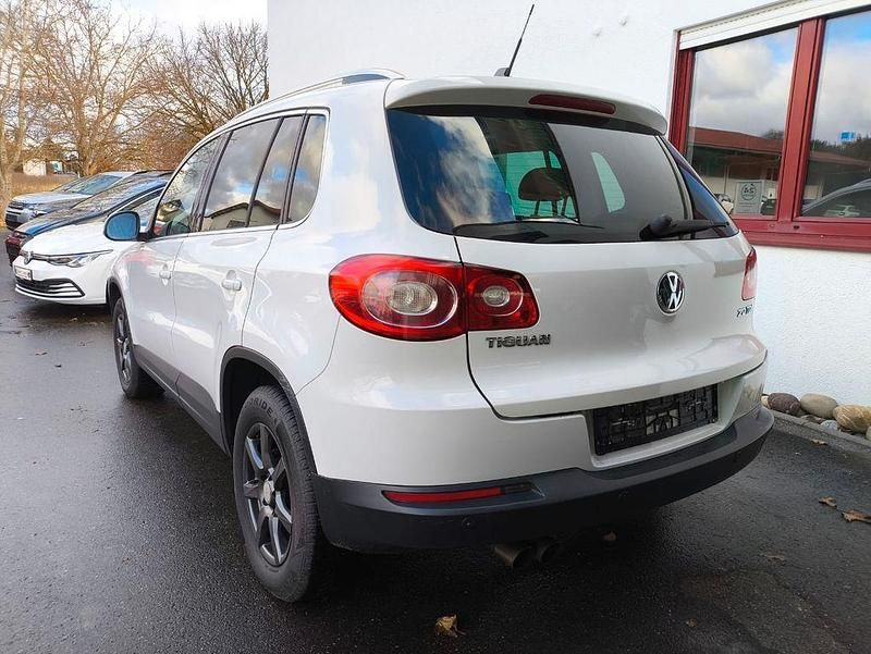 Gebraucht VW Tiguan 140 PS (102 kW) 2011 Weiß SUV