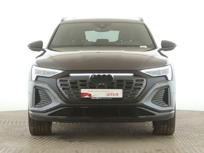 Gebraucht Audi Q8 e-tron S-Line 300 kW (408 PS) 2023 Daytonagrau perleffekt SUV
