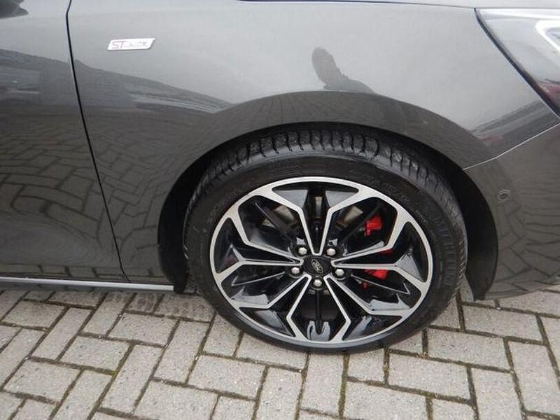 Gebraucht Ford Focus ST-Line 156 PS (114 kW) 2020 Grau Limousine