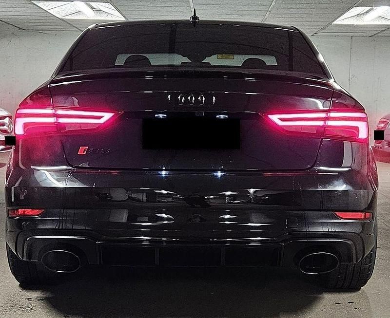 Gebraucht Audi RS3 Ambiente 400 PS (294 kW) 2017 Schwarz Limousine